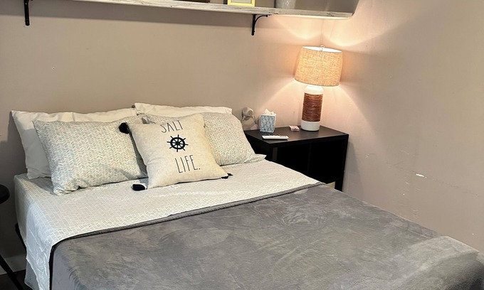Southeast Pensacola Apartment | Perfect Pensacola Pad