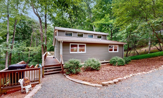 High Point House | Perfect retreat for families surrounded by nature w/firepit