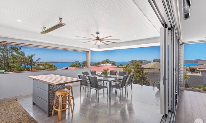 Soldiers Point House | Perfect Sea Side Family Home