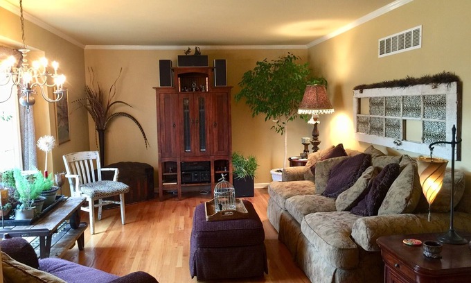 South Kansas City House | Perfect south Kansas City location
