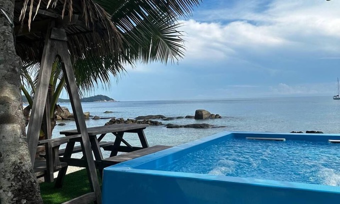 Pulau Perhentian Besar Resort | Perhentian Island Coralview Resort