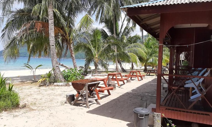 Tioman Island Ski Chalet | Permai Chalet Tioman