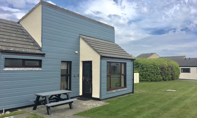St. Agnes House | PERRANPORTH BUNGALOW - lovely holiday complex - great facilities, Swimming pool