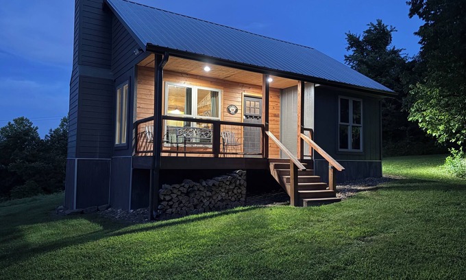 Huntsville Cabin | Persimmon Grove ~ New! Private Cabin Near Kings River