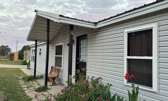 Pineville House | Pet friendly 4 bed 2 bath hot tub, outdoor shower, stage & rv sites for groups