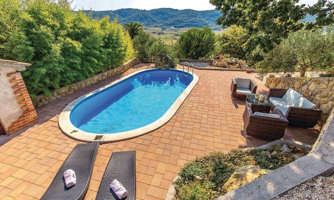 Supetarska Draga Apartment | Pet friendly apartment