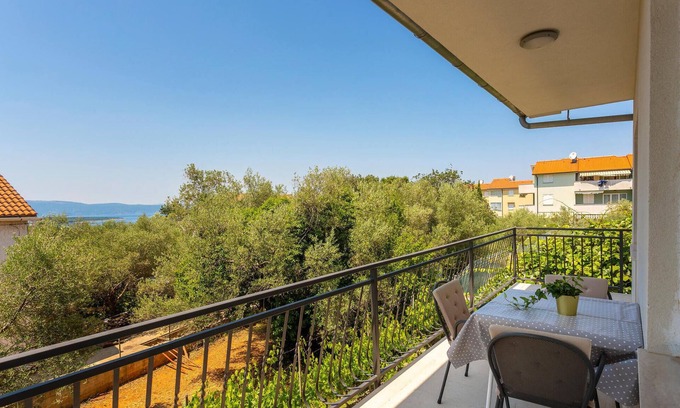 Sveti Vid-Miholjice Apartment | Pet friendly apartment in Malinska