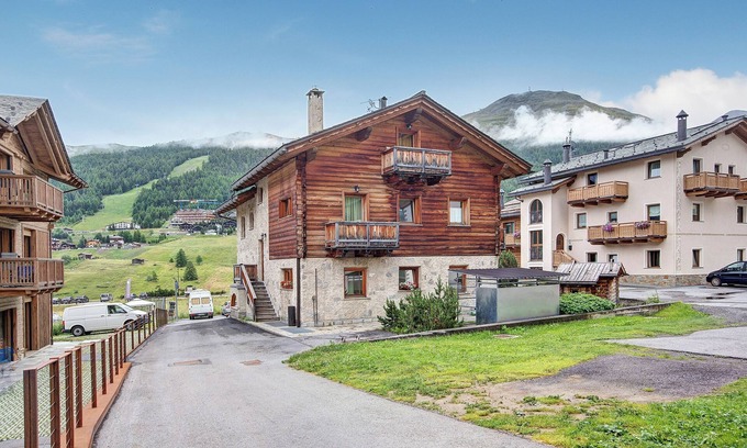 San Rocco Apartment | Pet-Friendly Apartment "Castagne Baitel li Pigna" with Mountain View