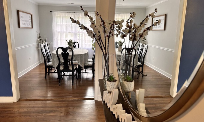 Mechanicsville House | Pet Friendly Cozy & Comfy 3 BR House w Large Yard & Deck