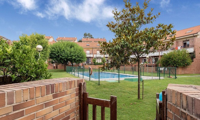 Loredo House | Pet-Friendly Getaway