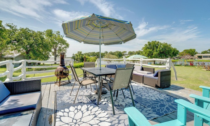 Tow House | Pet-Friendly Lake Buchanan Retreat w/Fire Pit!