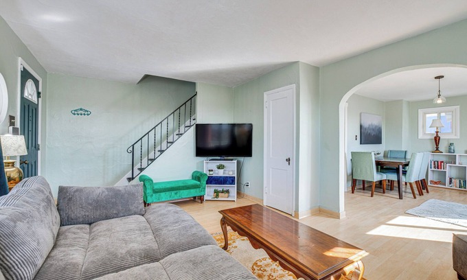 South Hills House | Pet-Friendly Pittsburgh Home: 3 Mi to Downtown!