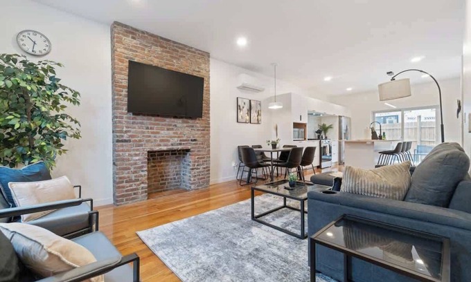 Mexican War Streets House | Pet-Friendly Pittsburgh House: 3BR, Yard