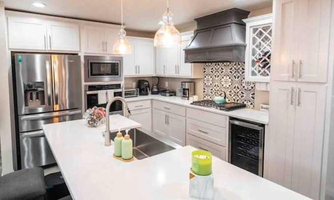 South Tulsa House | Pete's Place 2.9 miles from St Francis hospital
