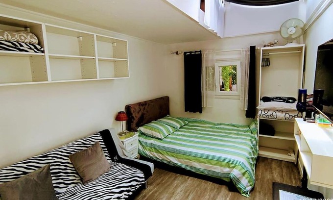 Le Blanc-Mesnil Apartment | Petit studio pour 4 personnes avec coin jardin