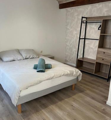 Nemours Apartment | Petite maison de ville duplex 4 personnes