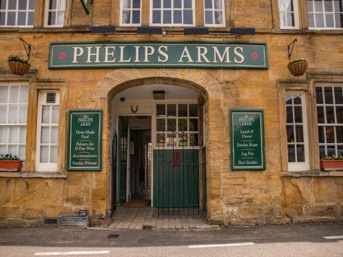 Montacute Bed & Breakfast | Phelips Arms