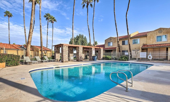 South Mountain Condo | Phoenix Condo w/ Pool ~ 10 Mi to Downtown!