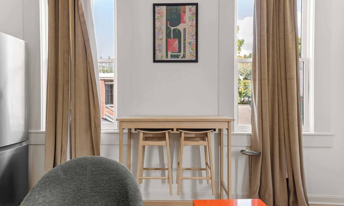 East Market District Apartment | Phoenix – Cozy, Charming Hideaway in Louisville