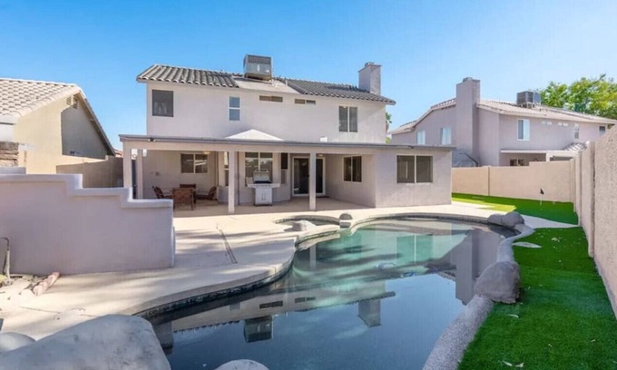 Maryvale House | Phoenix Villa w/ private Pool, BBQ, Gym, & Firepit