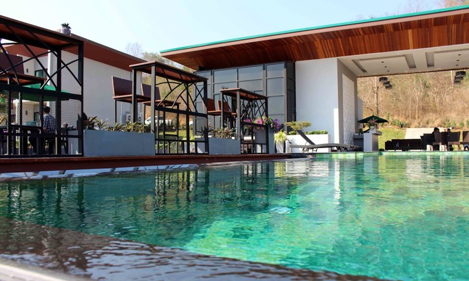 Pak Chong Hotel | Phurapee Pakchong
