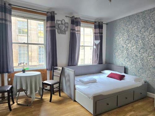 London City Centre Apartment | Piccadilly Theatreland Studio