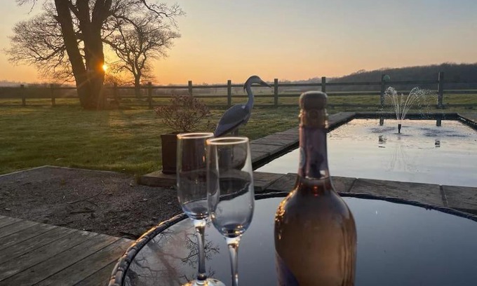 Nunney House | Picturesque cottage with hot tub, near Frome
