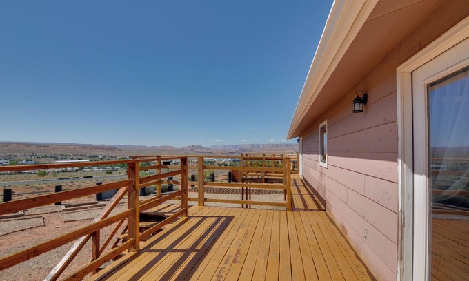 Page Cottage | Picturesque Page Home Near Lake Powell & Hiking!
