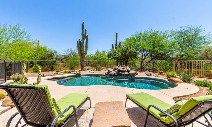 Carriage Trails House | Picturesque SW Desert Living, Very Private Pool, Hot Tub & Cruiser Bicycles