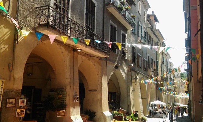 Pieve di Teco Apartment | Picturesque vacation home, spacious and relaxing for families, friends and pets!