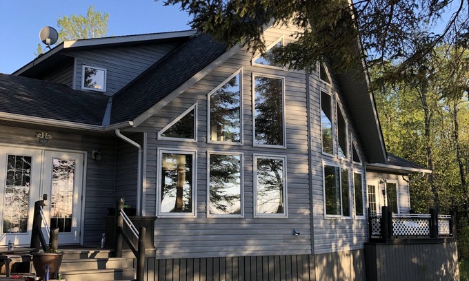Northern Ontario Cottage | Pier 6 - Ultimate 5 bedroom family destination on beautiful Shoal Lake/LOTW ON