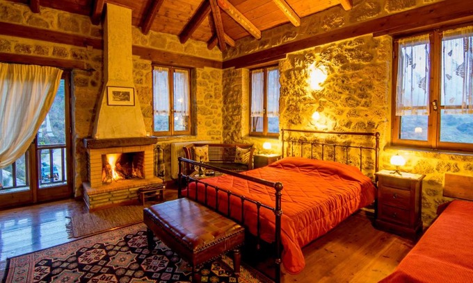 Mesaia Trikala Hotel | Pigi Tarlampa Hotel