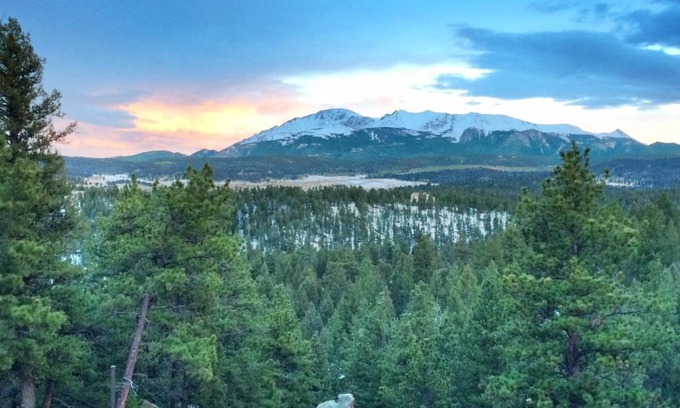 Woodland Park Bed & Breakfast | Pikes Peak Paradise Bed and Breakfast