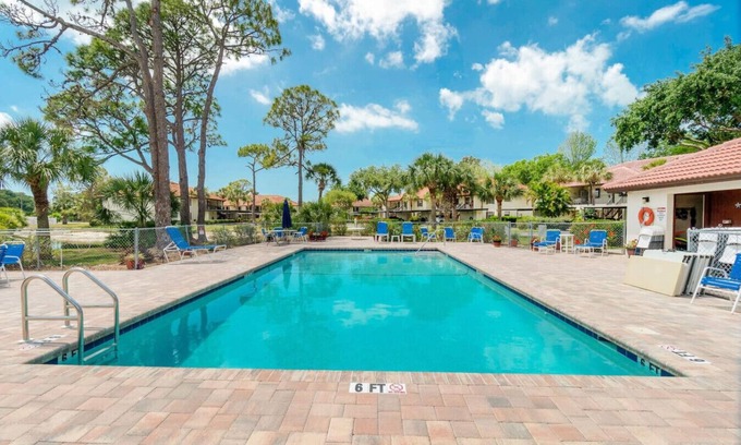 Englewood Apartment | Pine Hollow Hacienda