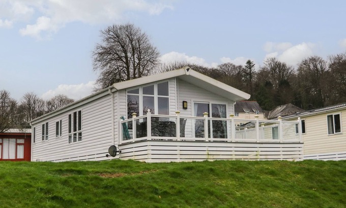 Bucks Cross Cabin | PINEHURST, family friendly, with pool in Bucks Cross, Bideford