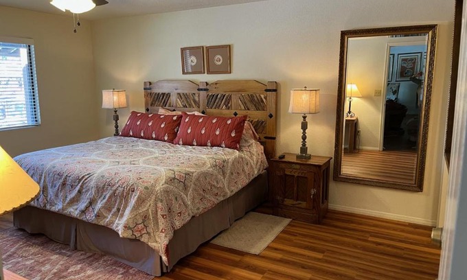Pinetop House | Pinescape Condo