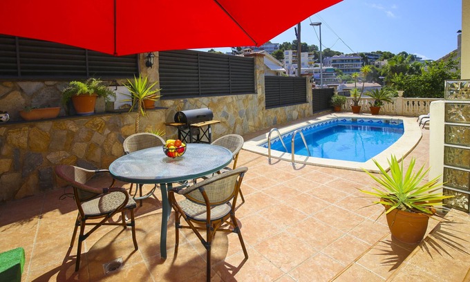 Cap de Salou Ski Chalet | PINS - Terraced House with Private Pool