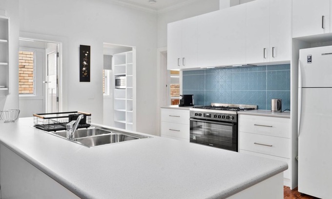Yarrawonga House | Piper St Cottage in the heart of town