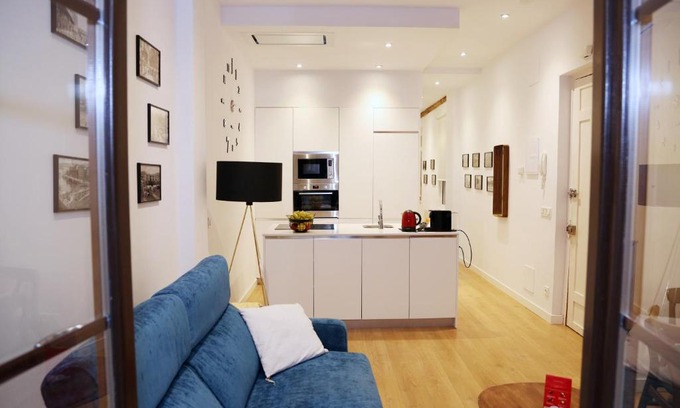 San Francisco Apartment | Piso Moderno a 2 minutos del Casco Viejo con Parking Gratis