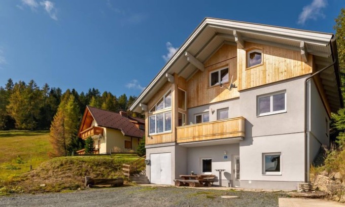 Hochrindl Apartment | Pistenblick klein by Interhome