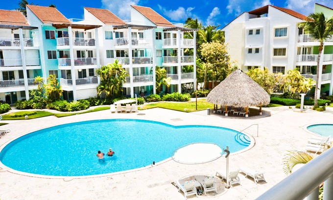 El Cortecito Condo | Playa Turquesa O-304 Premier Beachfront Pool View 85mbps wifi