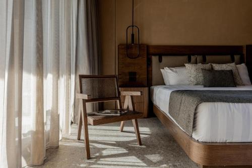Karteros Hotel | Pnoe Breathing Life - Adults Only