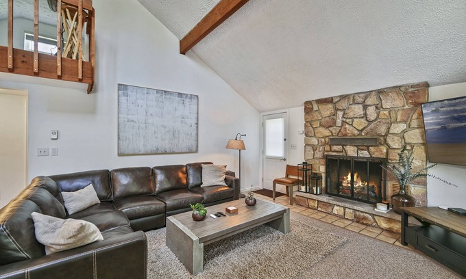 Albrightsville Ski Chalet | Pocono Chalet with Spacious Yard .5 Miles from community Beach, Lake and Pool!