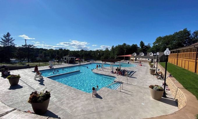 Tobyhanna House | Pocono Pines Chalet W/Game & Arcade Room+Fire Pit