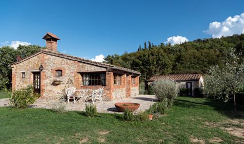 Montefollonico Apartment | Podere La Paolina Cottage