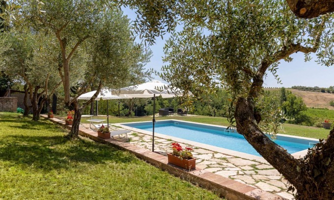 Pianella Apartment | Poggio Vitignano Charming Cottage W/Pool & Parking