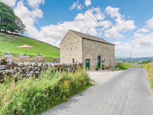 Skipton House | Pogles Wood Cottage