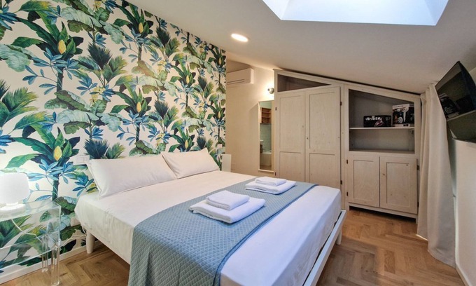 Civitanova Marche House | Pola Rooms - Standard Flowers