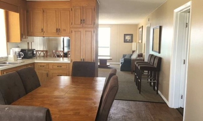 Myrtle Beach Hotel | Polynesian Beach & Golf Resort