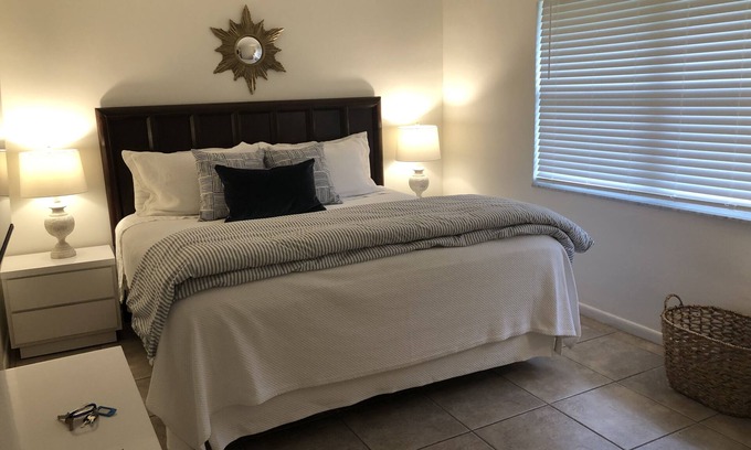 Harbor Village Condo | Pompano's best kept secret. Beautiful condo overlooking the intercoastal